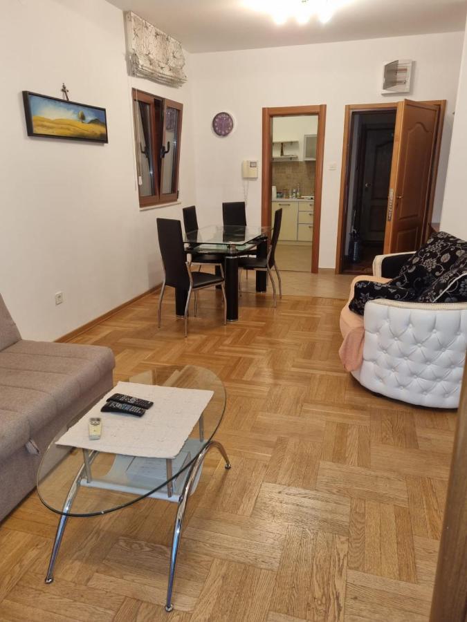 Apartments Sneza 里桑 外观 照片