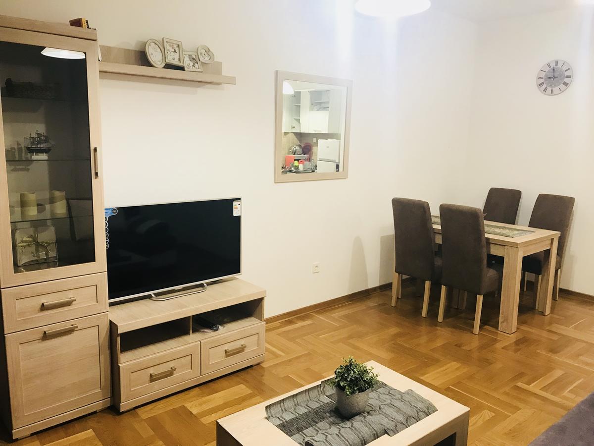 Apartments Sneza 里桑 外观 照片